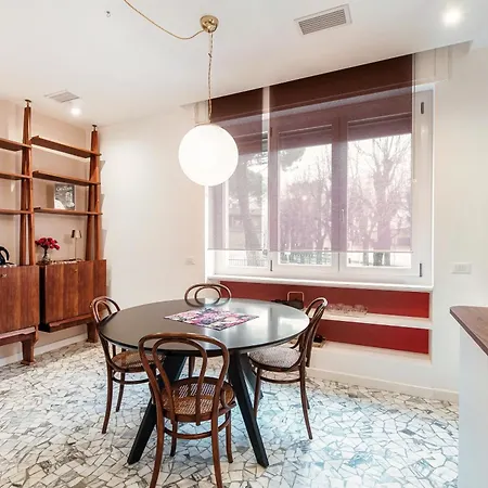 Ng Apartment